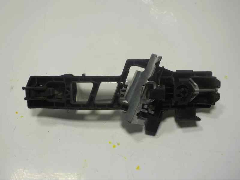 Recambio de maneta exterior lateral derecha para ford transit courier ambiente referencia OEM IAM 1788863  