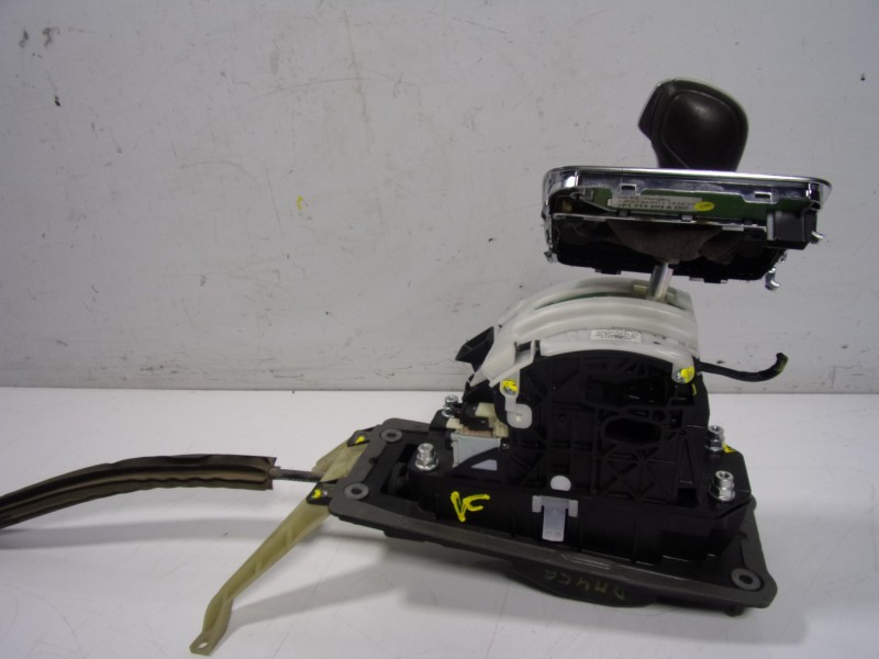 Recambio de palanca cambio para volkswagen touareg (7p5) 3.0 v6 tdi dpf referencia OEM IAM 7P1713105 7P1713 