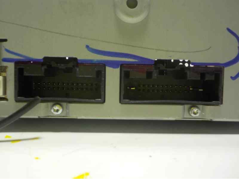 Recambio de sistema audio / radio cd para ford transit courier ambiente referencia OEM IAM 2034072 F1BT18C815 