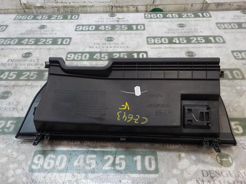 Recambio de guantera para toyota yaris 1.0 cat referencia OEM IAM 555500D171C1  
