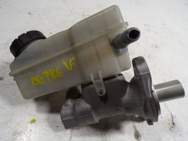 Recambio de bomba freno para renault clio iv 1.5 dci diesel fap energy referencia OEM IAM 460111938R  