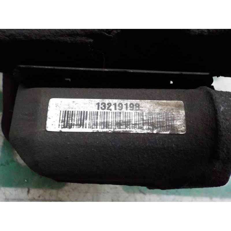 Recambio de pinza freno delantera izquierda para opel insignia berlina 2.0 16v cdti referencia OEM IAM 13279638 13219198 