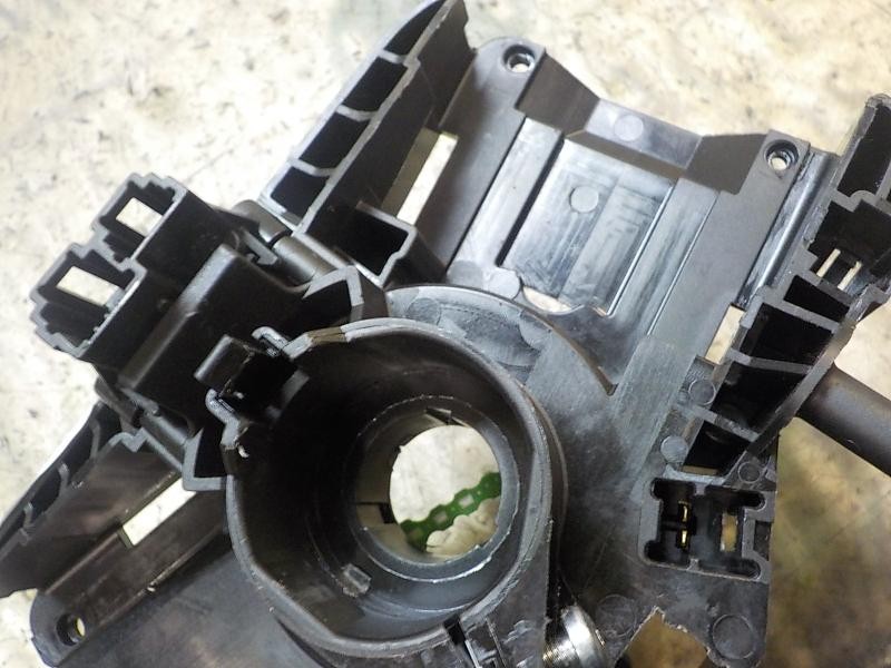 Recambio de anillo airbag para dacia sandero 0.9 tce cat referencia OEM IAM 255676909R 255679575R 