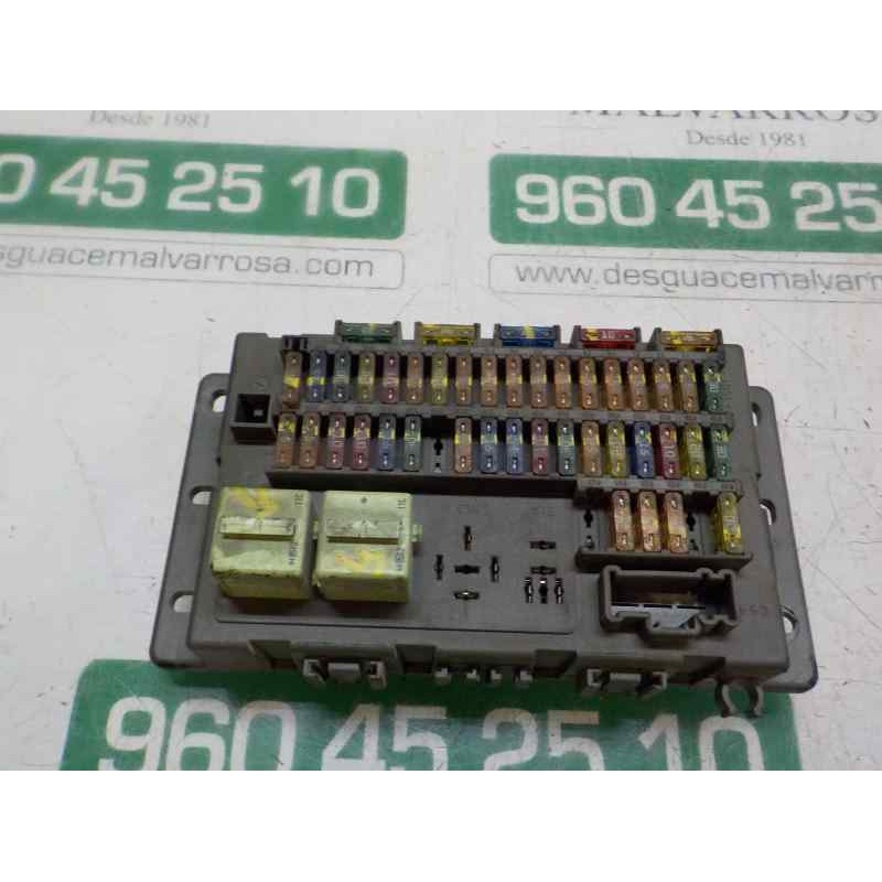 Recambio de caja reles / fusibles para mini mini (r50,r53) 1.6 16v cat referencia OEM IAM 61136906600  