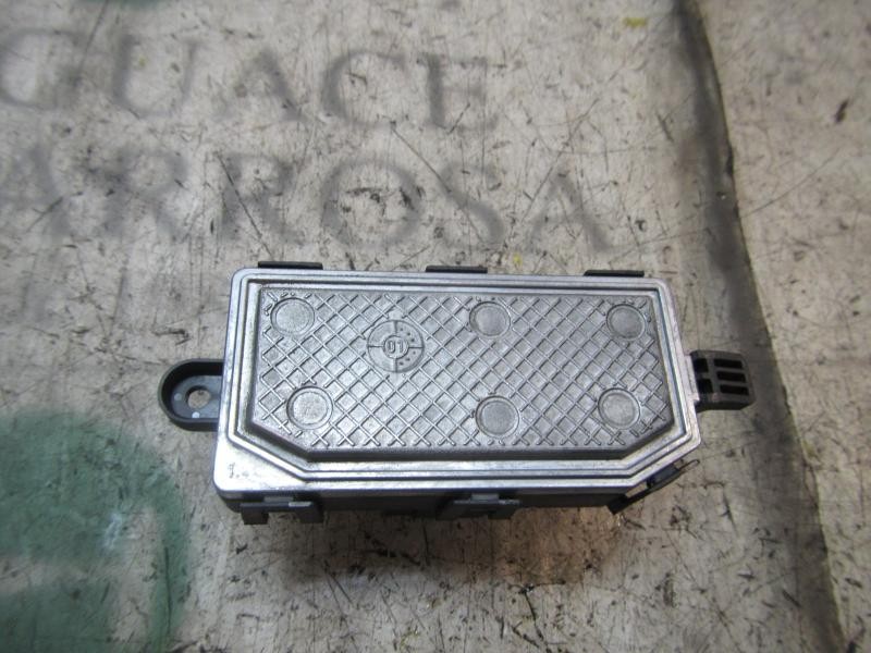 Recambio de resistencia calefaccion para ford focus lim. (cb8) 1.6 tdci cat referencia OEM IAM 1512406  