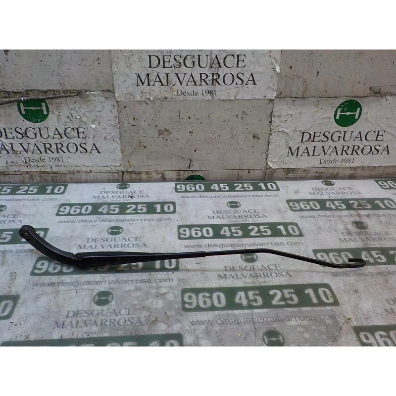 Recambio de brazo limpia delantero derecho para dacia lodgy 1.6 cat (bivalent. gasolina / gpl) referencia OEM IAM 288860926R  