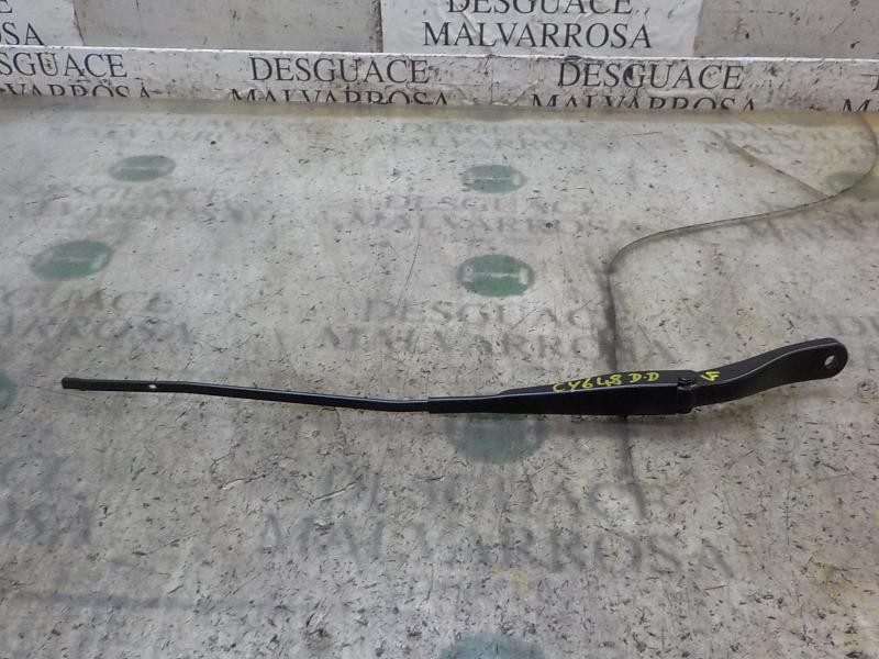 Recambio de brazo limpia delantero derecho para dacia sandero 0.9 tce cat referencia OEM IAM 288869727R  
