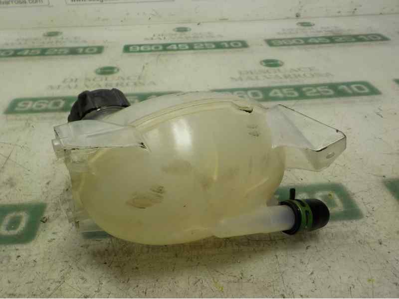 Recambio de deposito expansion para renault clio iv 0.9 tce referencia OEM IAM   