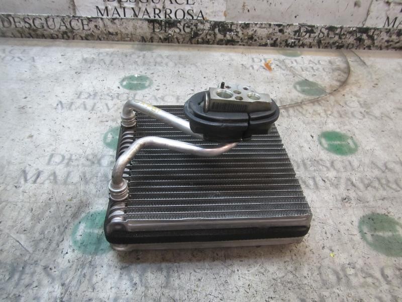 Recambio de evaporador aire acondicionado para seat leon (1p1) reference referencia OEM IAM 1K1820103B  