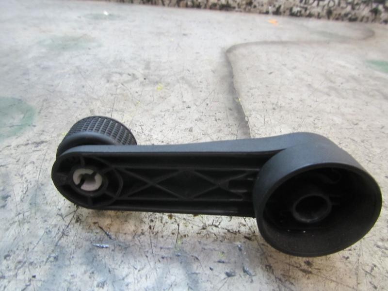 Recambio de maneta elevalunas trasera derecha para seat leon (1p1) reference referencia OEM IAM 1M08375819B9  