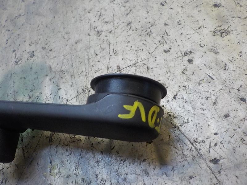 Recambio de maneta elevalunas trasera derecha para dacia sandero 0.9 tce cat referencia OEM IAM 8200673745  