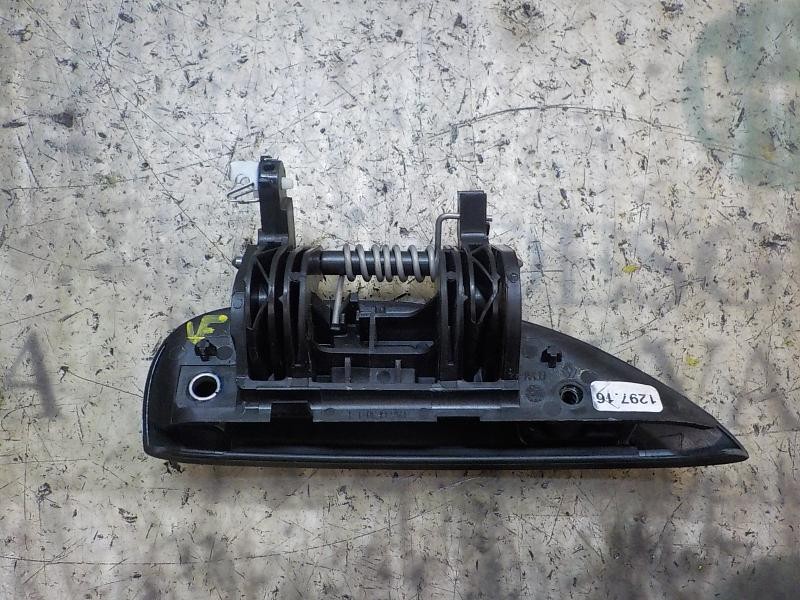 Recambio de maneta exterior delantera izquierda para dacia sandero 0.9 tce cat referencia OEM IAM 806070421R  