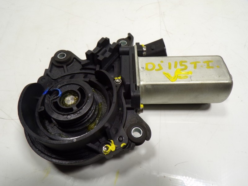 Recambio de motor elevalunas trasero izquierdo para audi a6 berlina (4f2) 3.0 tdi quattro referencia OEM IAM 4F0837059  