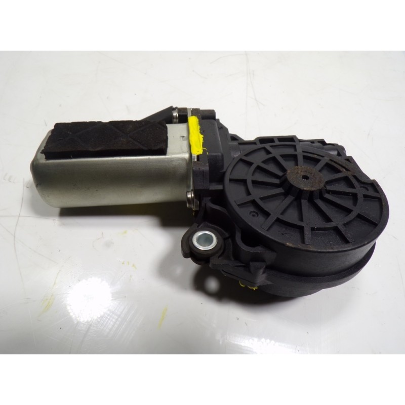 Recambio de motor elevalunas trasero izquierdo para audi a6 berlina (4f2) 3.0 tdi quattro referencia OEM IAM 4F0837059  