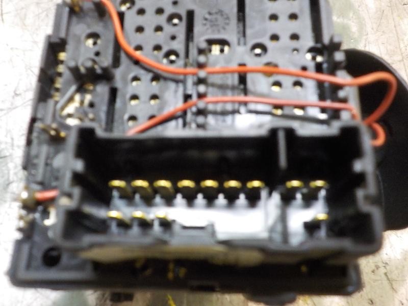 Recambio de mando limpia para dacia lodgy 1.6 cat (bivalent. gasolina / gpl) referencia OEM IAM 8201168008  