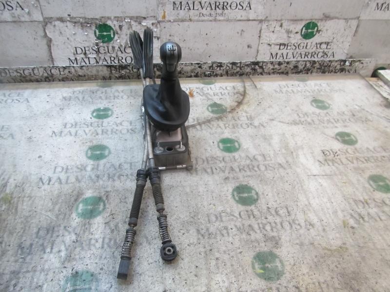 Recambio de palanca cambio para seat leon (1p1) reference referencia OEM IAM 1K0711050A  