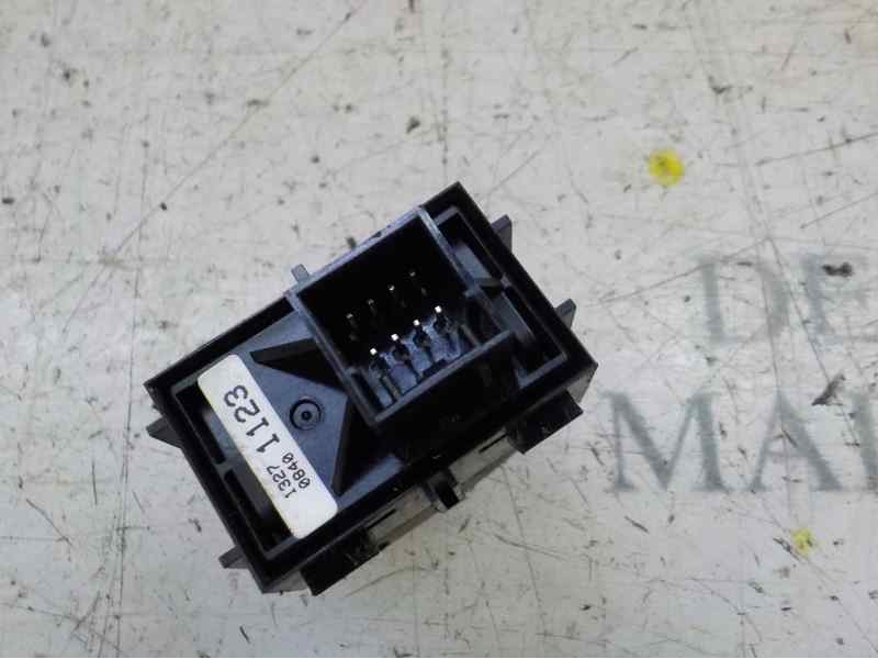 Recambio de palanca freno de mano para opel astra j lim. cosmo referencia OEM IAM 13271123 13271123 