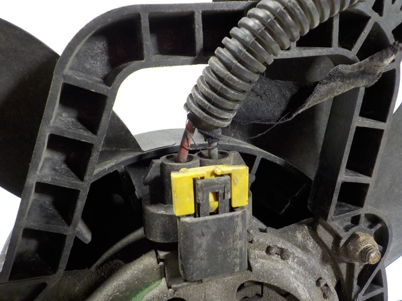Recambio de electroventilador para fiat grande punto (199) 1.2 cat referencia OEM IAM  0020879 