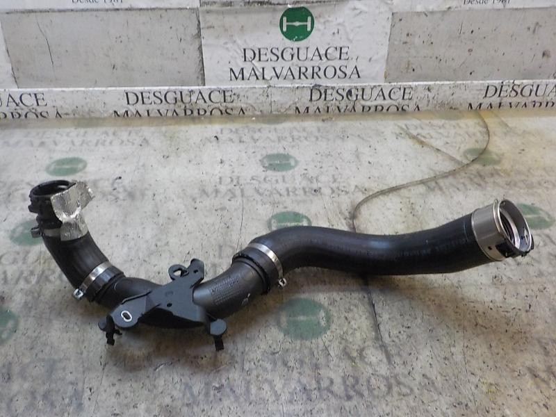 Recambio de tubo intercooler para dacia sandero 0.9 tce cat referencia OEM IAM 144604208R  