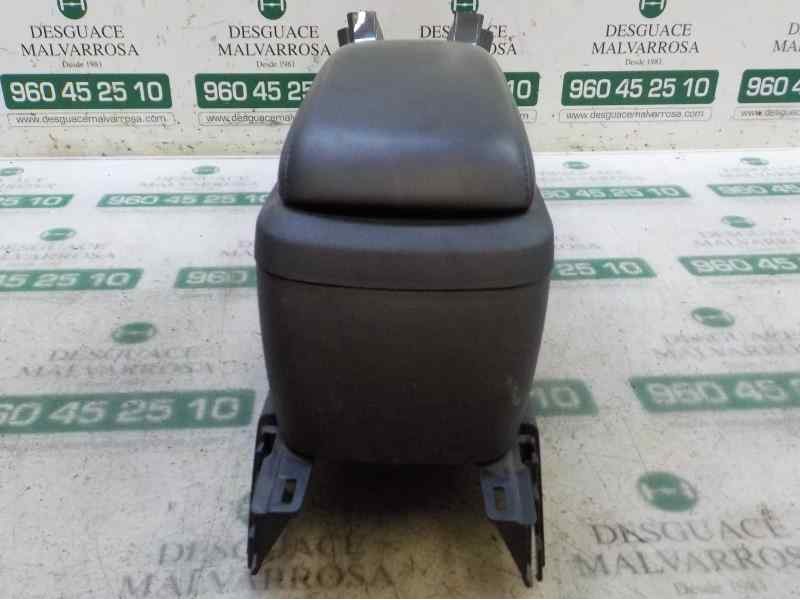 Recambio de apoyabrazos central para opel ampera referencia OEM IAM 23308838  