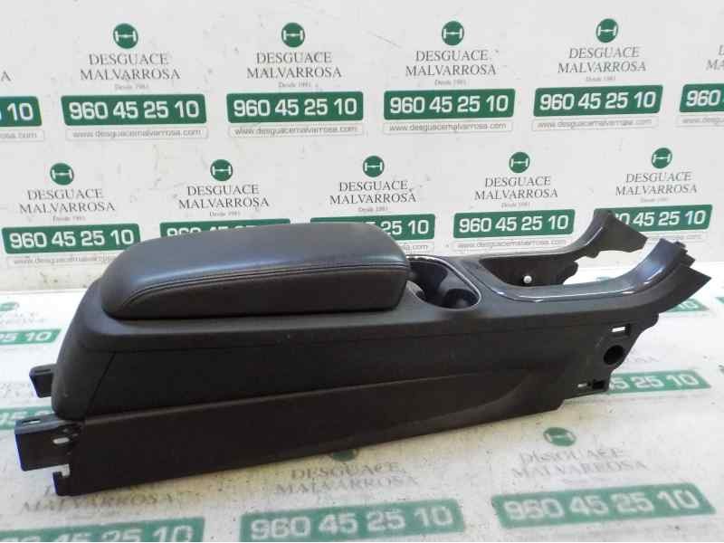 Recambio de apoyabrazos central para opel ampera referencia OEM IAM 23308838  