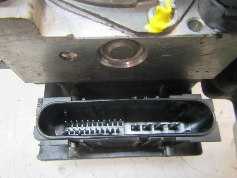 Recambio de abs para dacia sandero básico referencia OEM IAM 8201063079 0265232718 0265232718