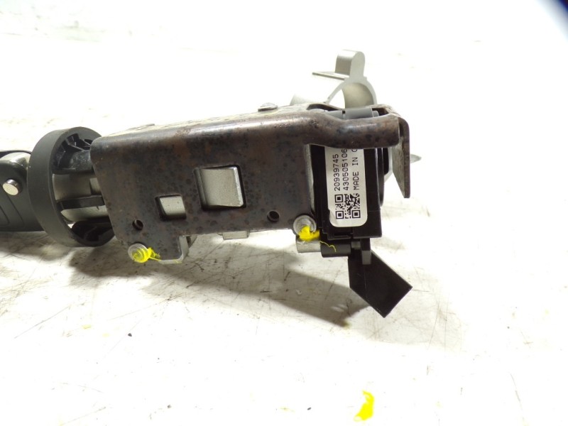 Recambio de antirrobo para opel insignia berlina 2.0 cdti referencia OEM IAM  13504286 