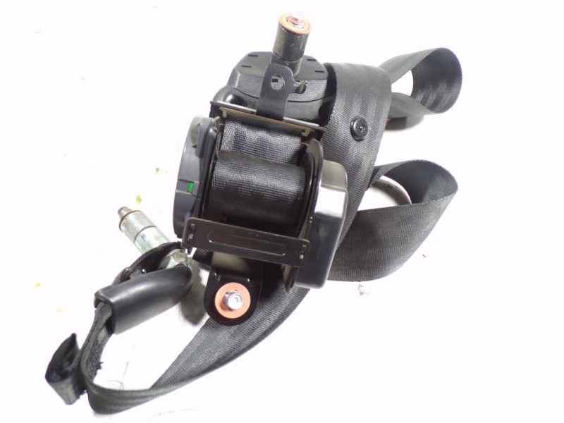 Recambio de cinturon seguridad trasero derecho para ssangyong actyon 2.0 td cat referencia OEM IAM  C10008006544 C10008006544