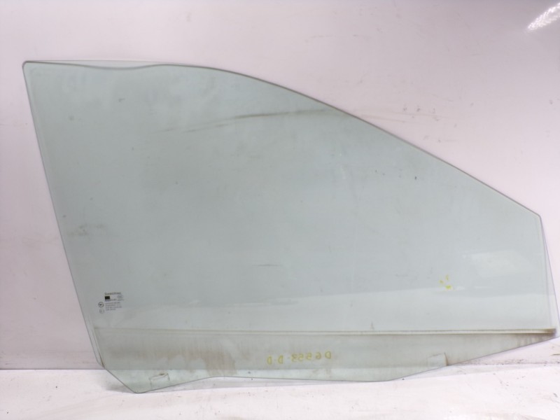 Recambio de cristal puerta delantero derecho para ssangyong actyon 2.0 td cat referencia OEM IAM 7238609000  