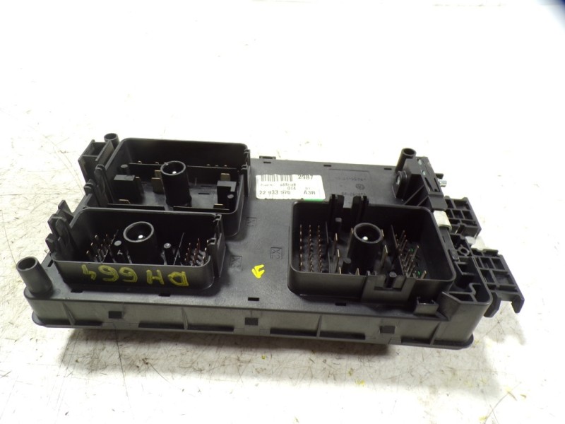 Recambio de caja reles / fusibles para opel insignia berlina 2.0 cdti referencia OEM IAM  2293357003A3R 