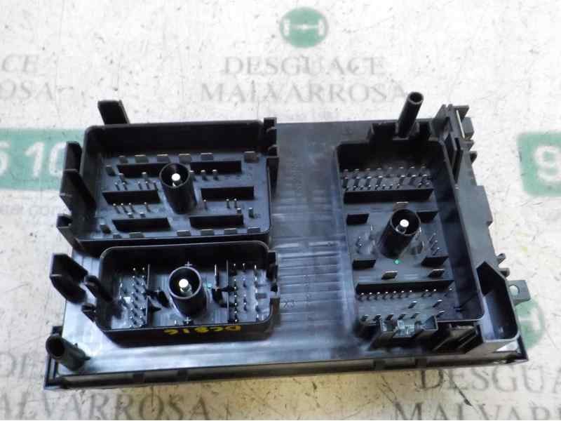 Recambio de caja reles / fusibles para opel ampera referencia OEM IAM 22785253 C11000139 C11000139