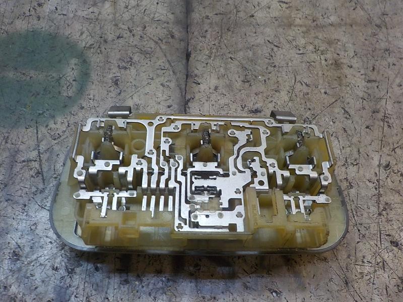 Recambio de piloto interior para peugeot 308 sport referencia OEM IAM   