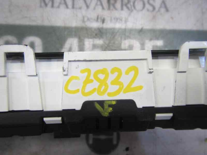 Recambio de pantalla multifuncion para ford fiesta (cb1) trend referencia OEM IAM 2019477 C1BT18B955AB 