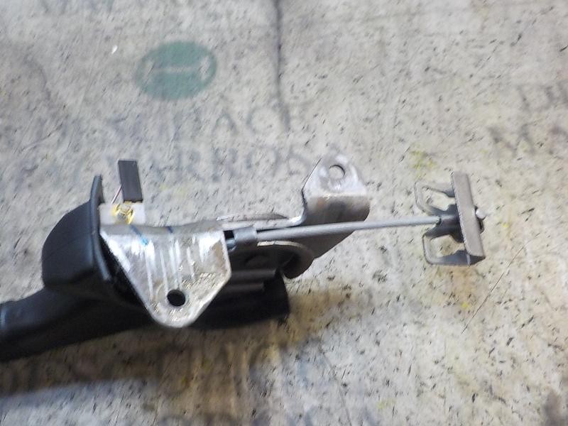 Recambio de palanca freno de mano para dacia sandero 0.9 tce cat referencia OEM IAM 360108002R  