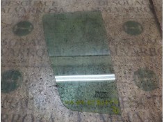 Recambio de cristal custodia trasero derecho para dacia sandero 0.9 tce cat referencia OEM IAM 822621848R  