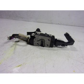 CERRADURA PUERTA DELANTERA IZQUIERDA A2047201535 A2077604940 