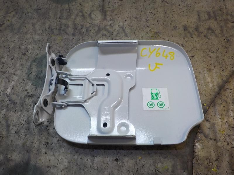 Recambio de tapa combustible para dacia sandero 0.9 tce cat referencia OEM IAM 788304589R  