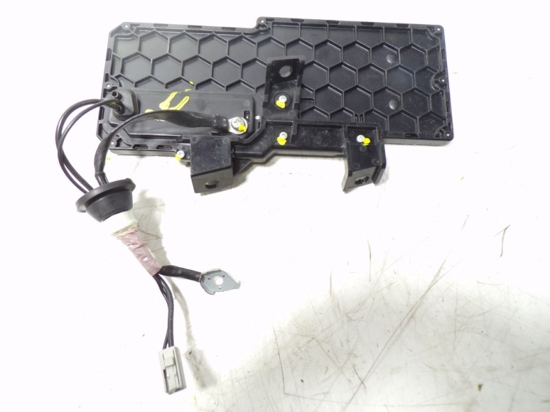 Recambio de antena para infiniti q30 1.6 16v cat referencia OEM IAM 282005DB0A  