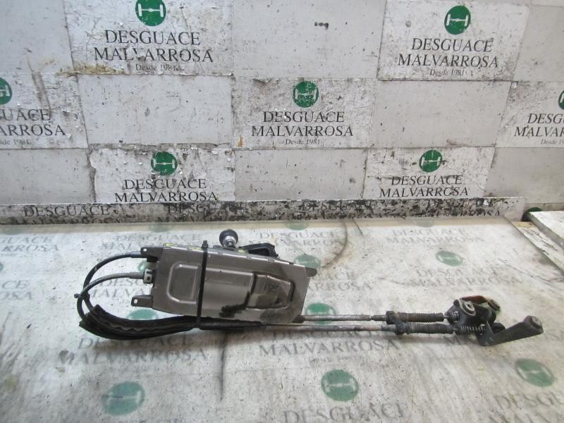 Recambio de palanca cambio para seat leon (1p1) reference referencia OEM IAM 1K0711061A  
