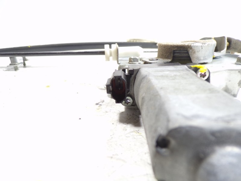 Recambio de elevalunas trasero izquierdo para ssangyong actyon 2.0 td cat referencia OEM IAM 7331131001  