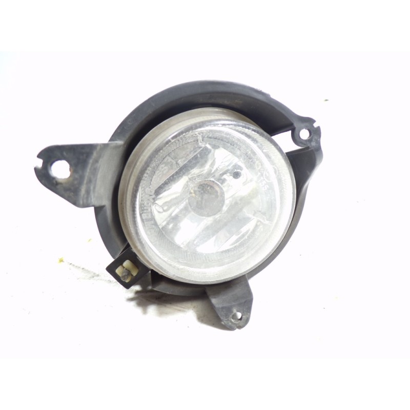 Recambio de faro antiniebla derecho para ssangyong actyon 2.0 td cat referencia OEM IAM 8320221001  