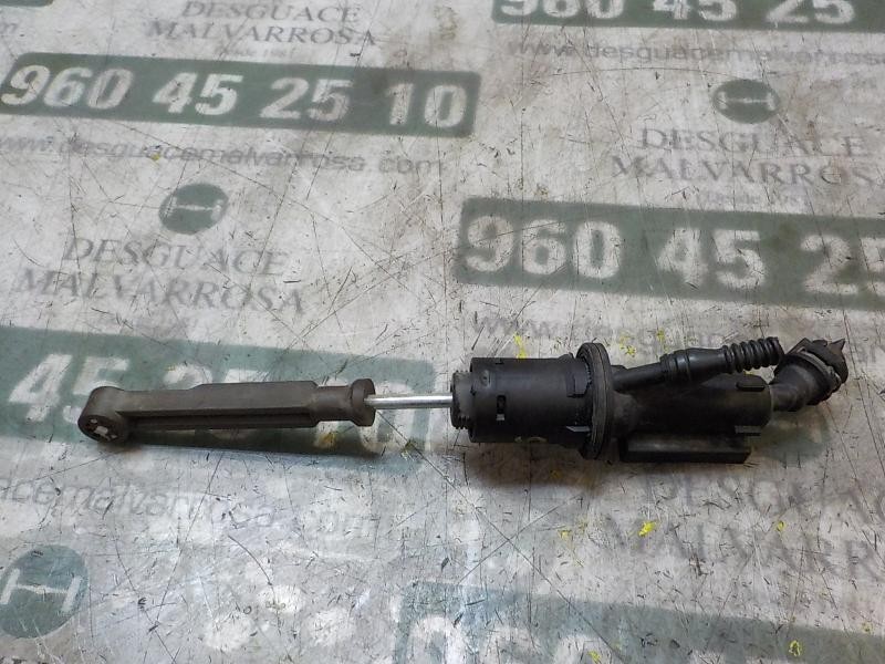 Recambio de bomba embrague para peugeot 3008 1.6 16v referencia OEM IAM 9689016580  