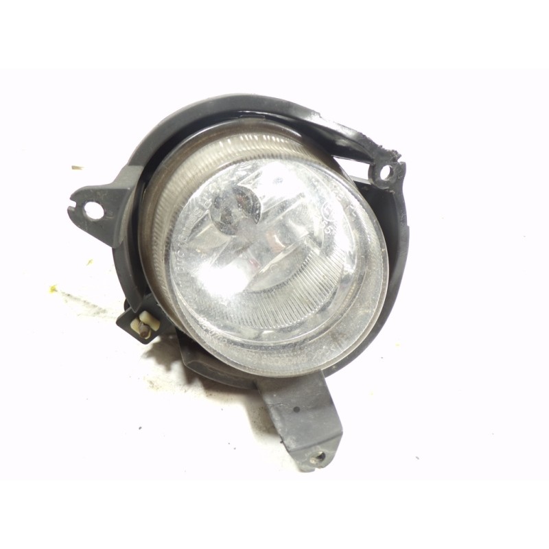 Recambio de faro antiniebla izquierdo para ssangyong actyon 2.0 td cat referencia OEM IAM 8320121001  