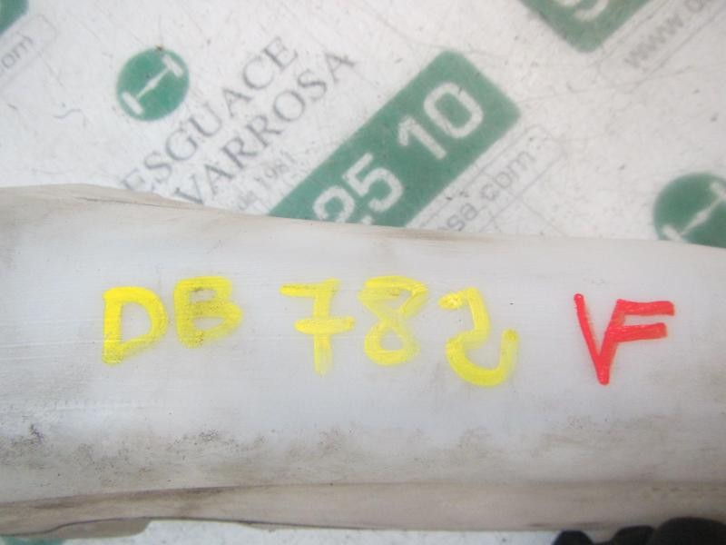 Recambio de deposito limpia para dacia sandero básico referencia OEM IAM 6001548140 8200210002 