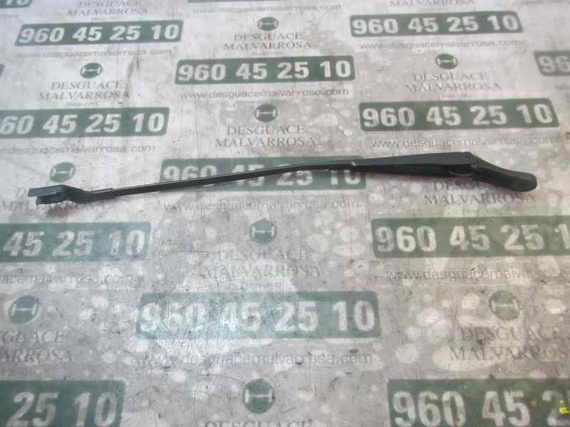 Recambio de brazo limpia delantero derecho para peugeot 3008 1.6 16v referencia OEM IAM 6429GG  