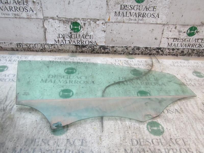 Recambio de cristal puerta delantero derecho para seat leon (1p1) reference referencia OEM IAM 1P0845202A  