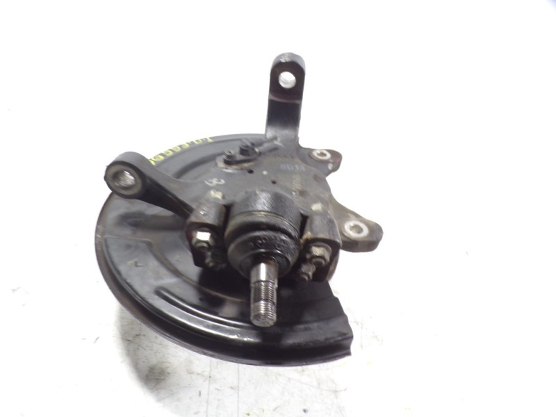 Recambio de mangueta delantera izquierda para ssangyong actyon 2.0 td cat referencia OEM IAM   