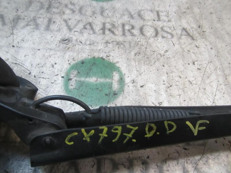 Recambio de brazo limpia delantero derecho para seat leon (1p1) reference referencia OEM IAM 1P0955410A1P9  