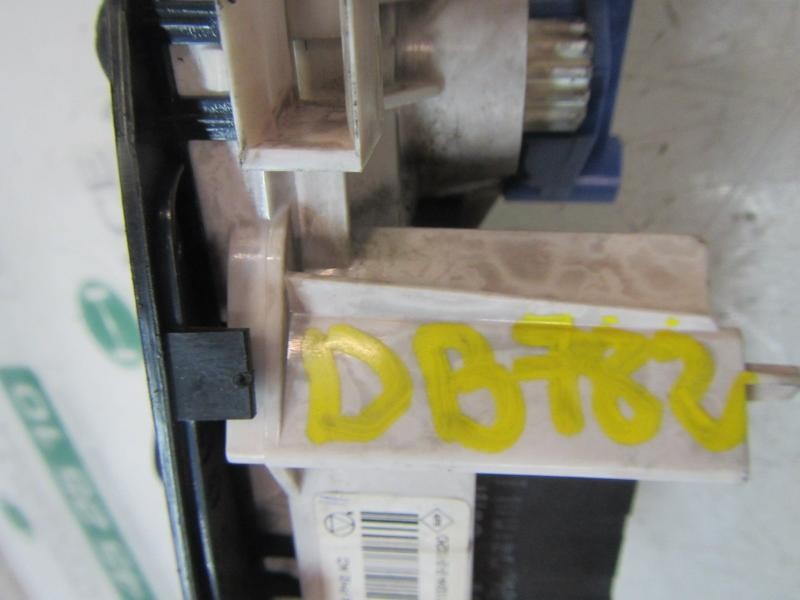 Recambio de mando calefaccion / aire acondicionado para dacia sandero básico referencia OEM IAM 6001551800  