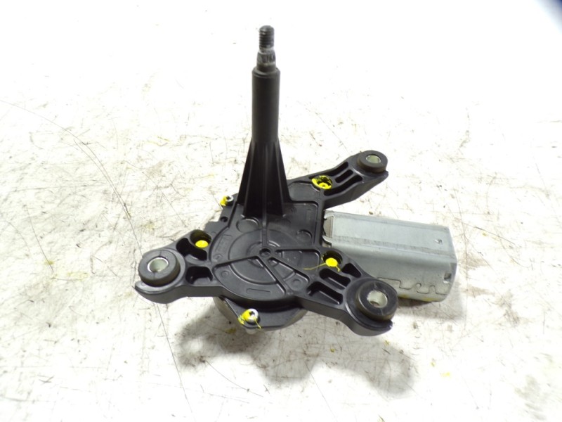 Recambio de motor limpia trasero para opel insignia berlina 2.0 cdti referencia OEM IAM  13269910 